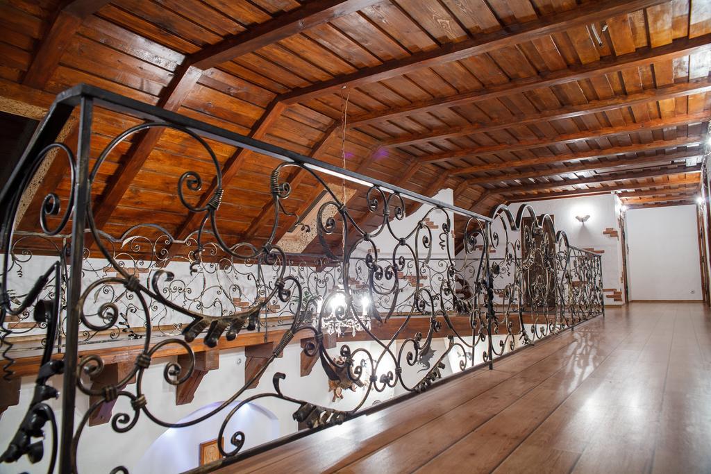 Karalinski Falvarok Tyzengauza Hotel Korolino  Стая снимка