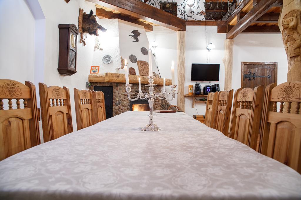 Karalinski Falvarok Tyzengauza Hotel Korolino  Стая снимка