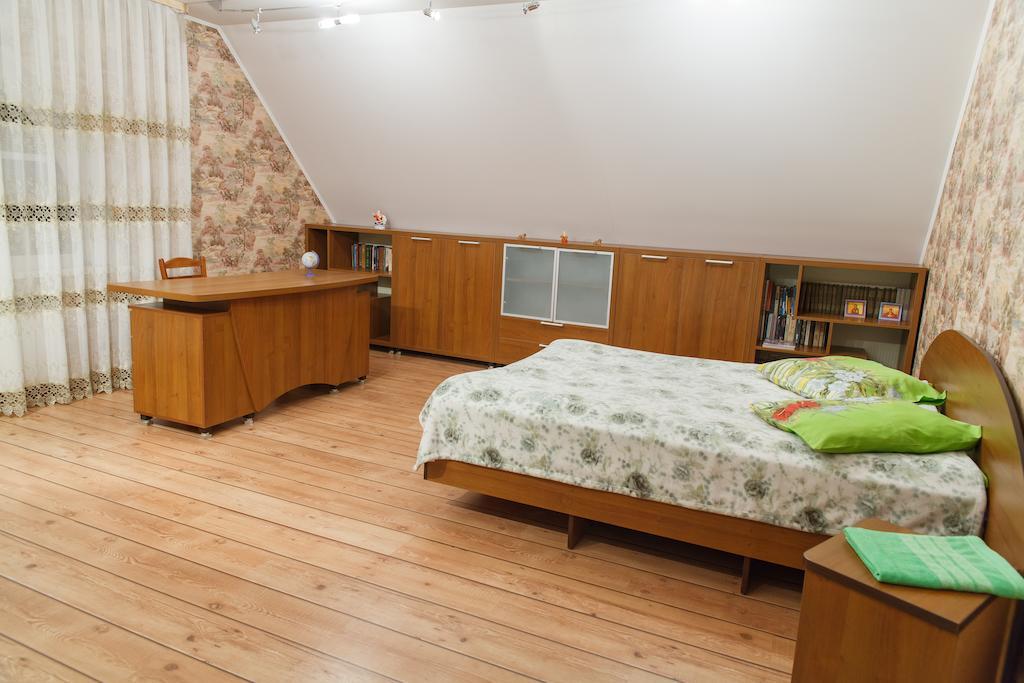 Karalinski Falvarok Tyzengauza Hotel Korolino  Стая снимка